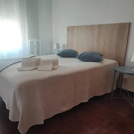 He Casa Da Armacao * Armação de Pêra