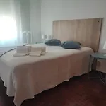 He Casa Da Armacao * Armação de Pêra